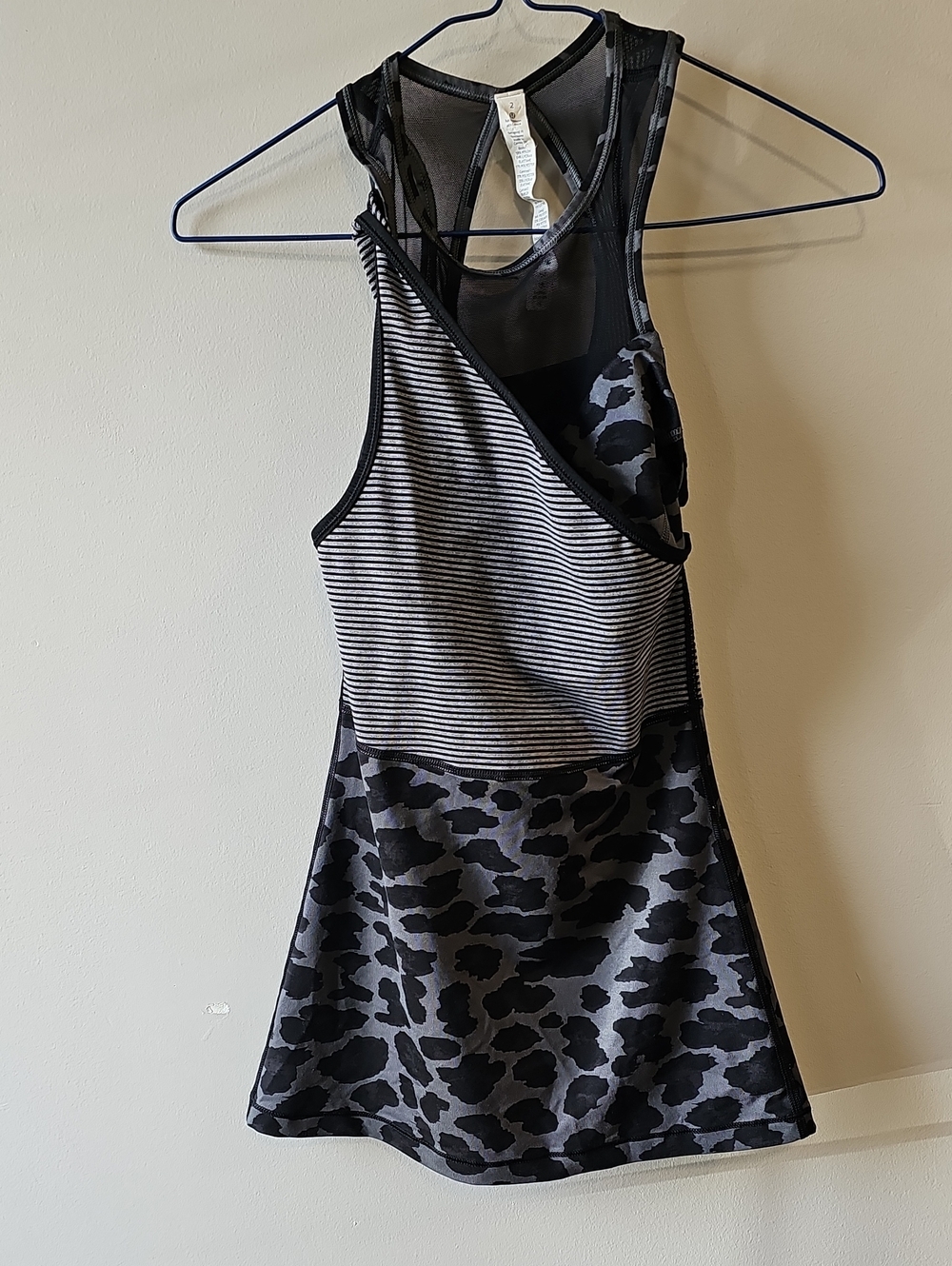 lululemon athletica Size 2 "Meshed Up" Black & Gray Striped Active Tank Top